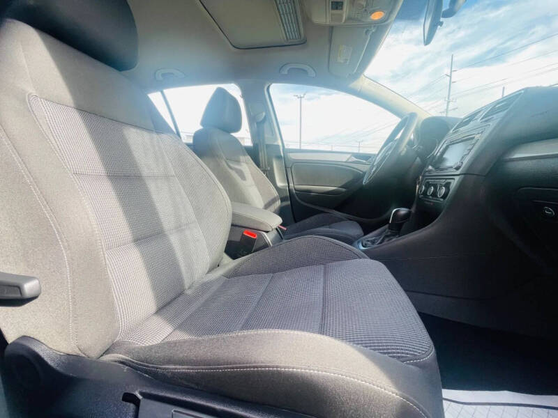 2012 Volkswagen Golf