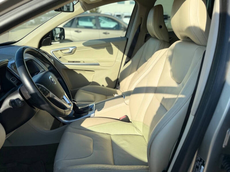 2014 Volvo XC60 3.2 Premier Plus