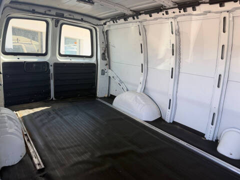 2017 Chevrolet Express 2500