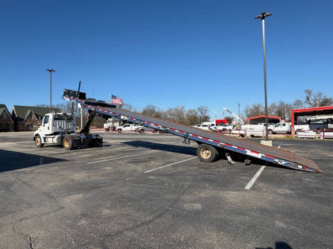 2017 Freightliner M2 112