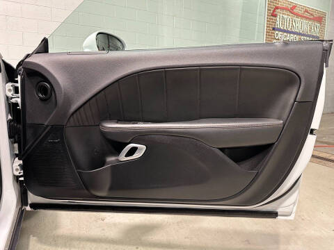 2016 Dodge Challenger 392 HEMI Scat Pack Shaker