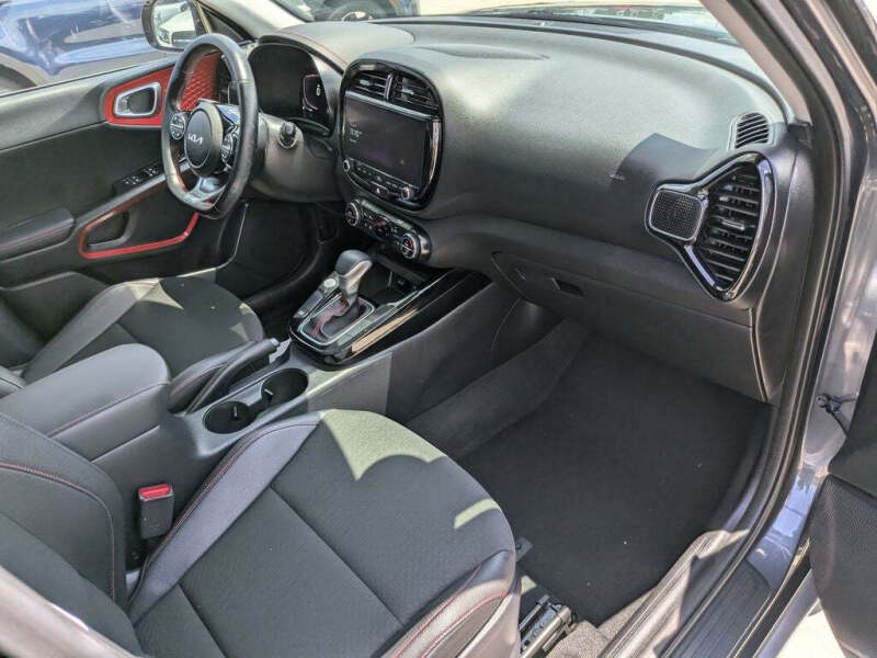 2023 Kia Soul GT-Line