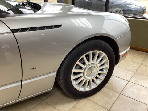 2004 Ford Thunderbird Deluxe
