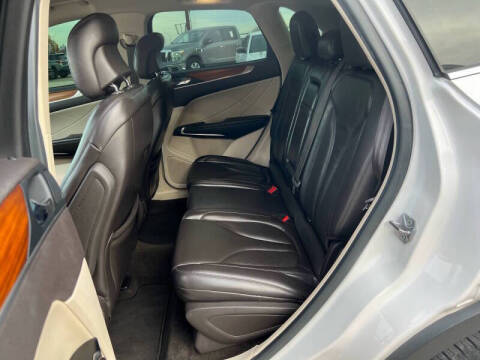 2019 Lincoln MKC Select