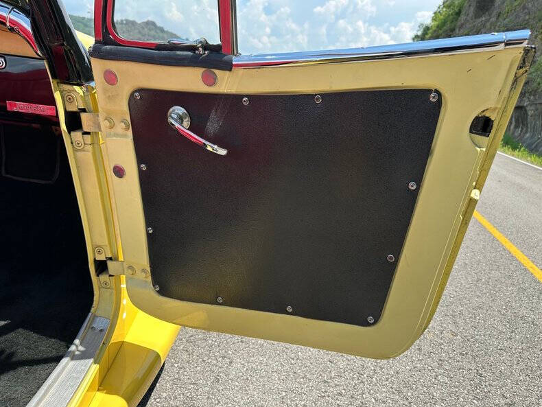 1948 Willys Jeepster