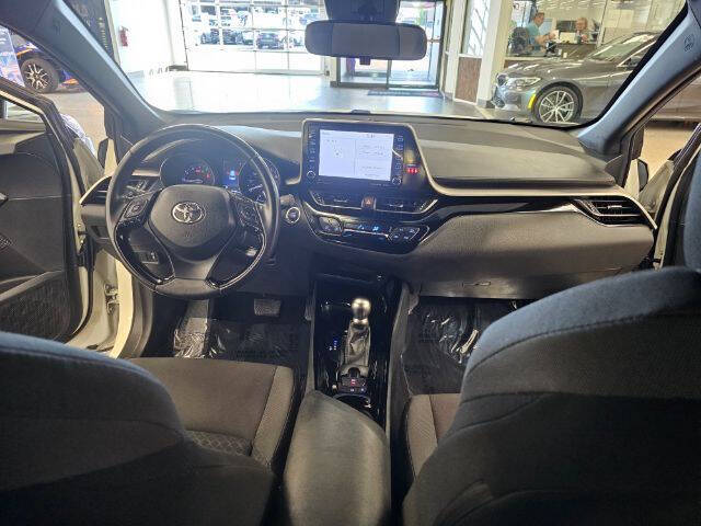 2021 Toyota C-HR LE