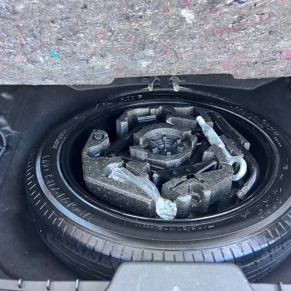 2016 Volvo XC90 T5 Momentum