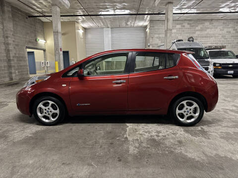 2011 Nissan LEAF SL