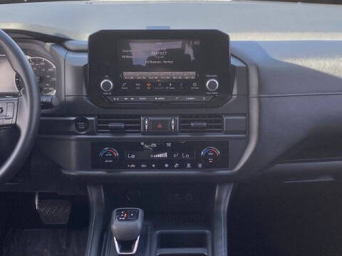 2025 Nissan Pathfinder S
