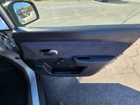 2009 Nissan Versa 1.6 Base