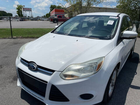 2013 Ford Focus for sale at Diana Rico LLC in Dalton GA