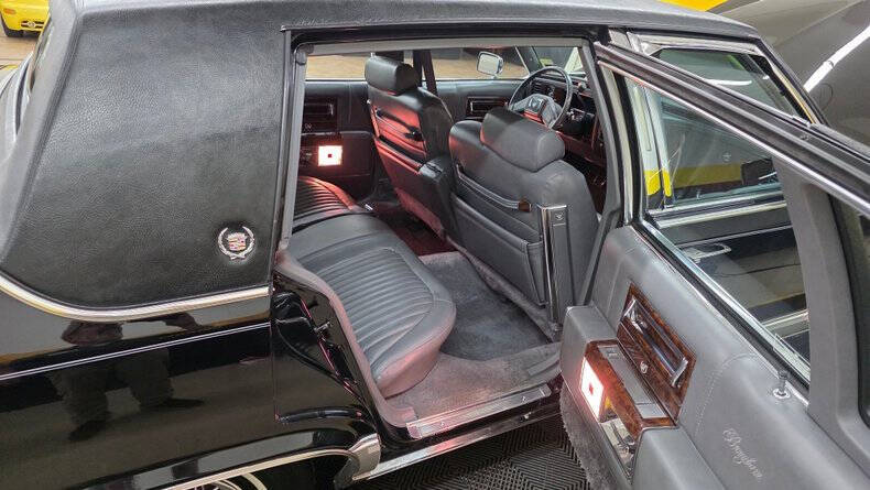 1990 Cadillac Brougham