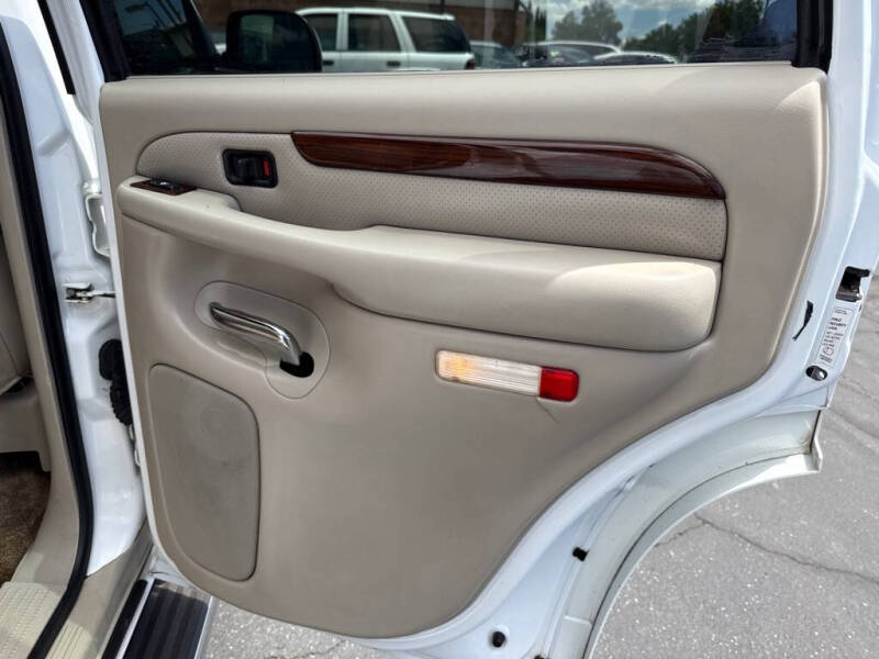 2002 Cadillac Escalade