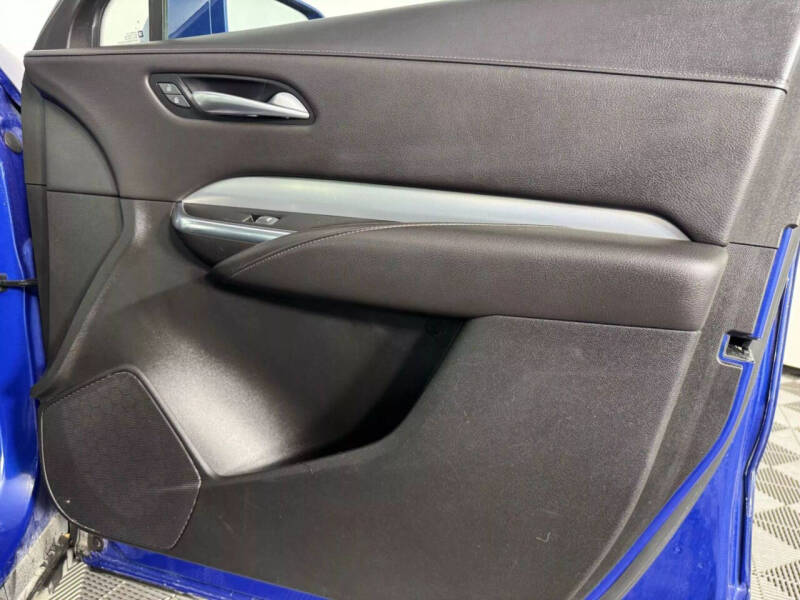 2021 Cadillac XT4 Premium Luxury