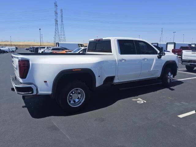 2025 GMC Sierra 3500HD