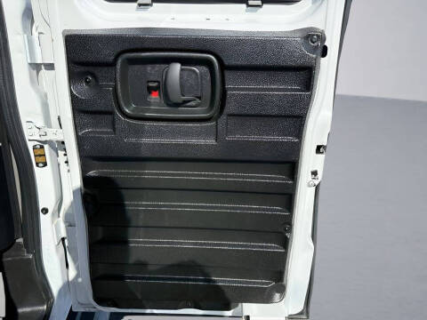 2023 GMC Savana 2500