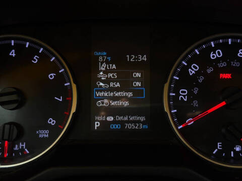 2019 Toyota RAV4 LE