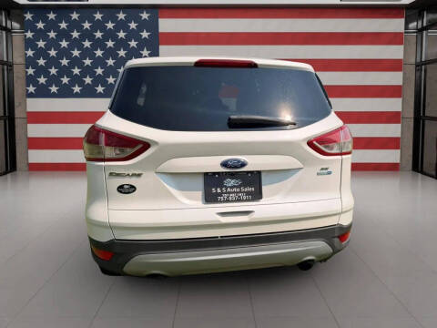 2016 Ford Escape SE