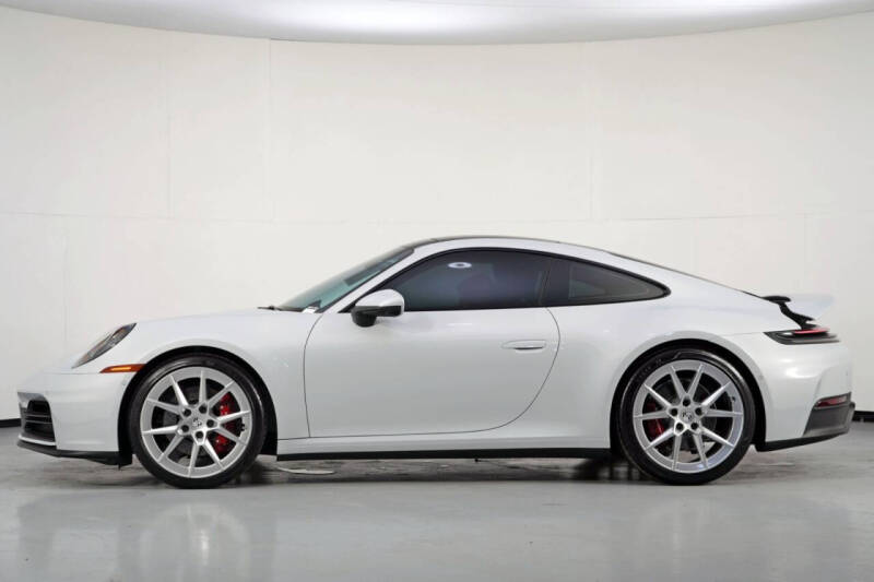 2025 Porsche 911 Carrera