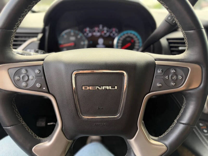 2017 GMC Yukon Denali