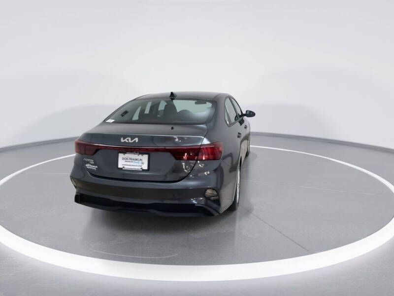 2022 Kia Forte FE