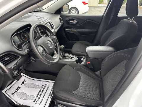 2019 Jeep Cherokee Latitude