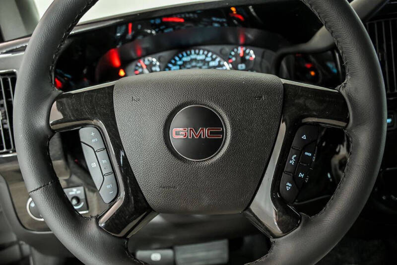 2026 GMC Savana 2500