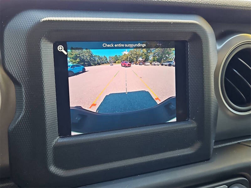 2022 Jeep Gladiator Willys