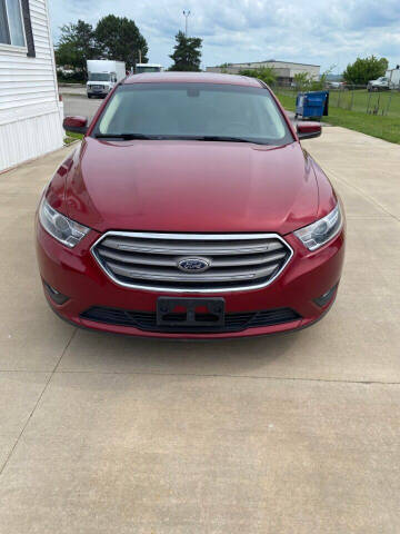 2016 Ford Taurus for sale at Carsland KC in Kansas City MO