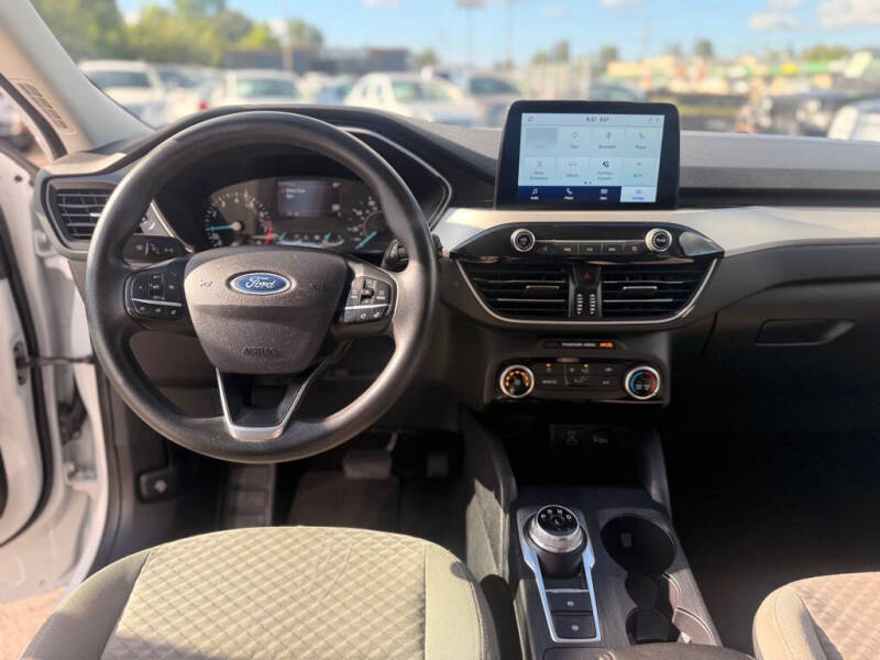 2022 Ford Escape SE