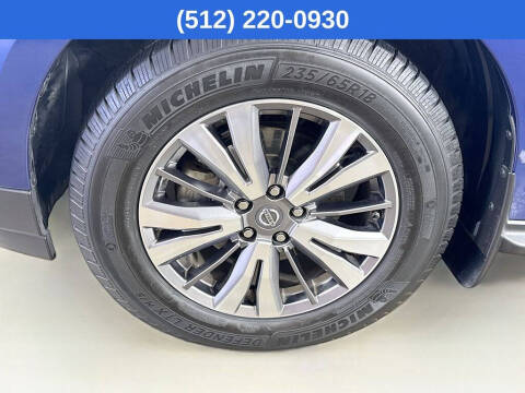 2018 Nissan Pathfinder SV