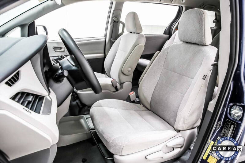 2020 Toyota Sienna L 7-Passenger