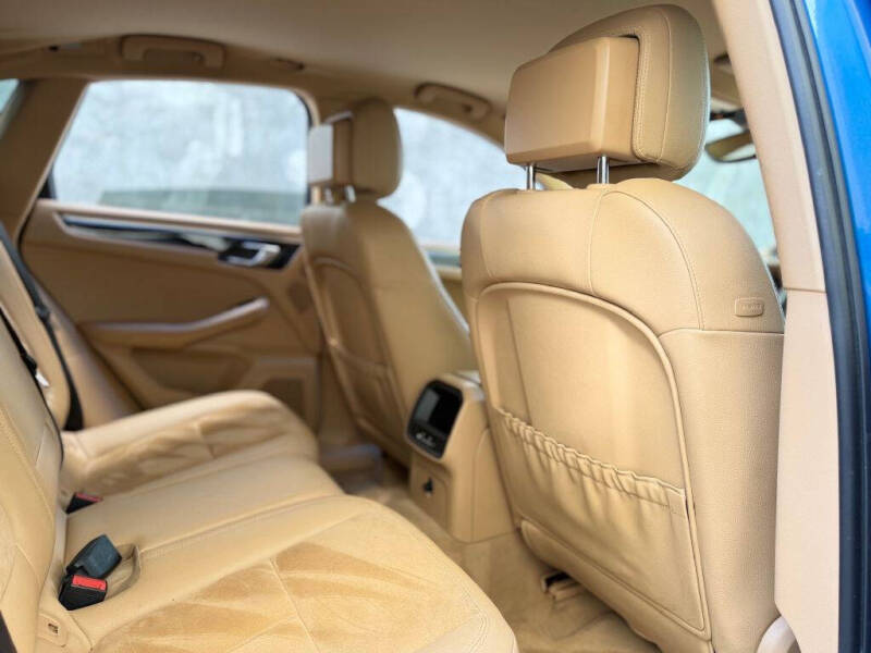 2015 Porsche Macan S