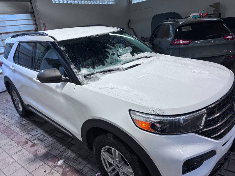 2021 Ford Explorer XLT's photo