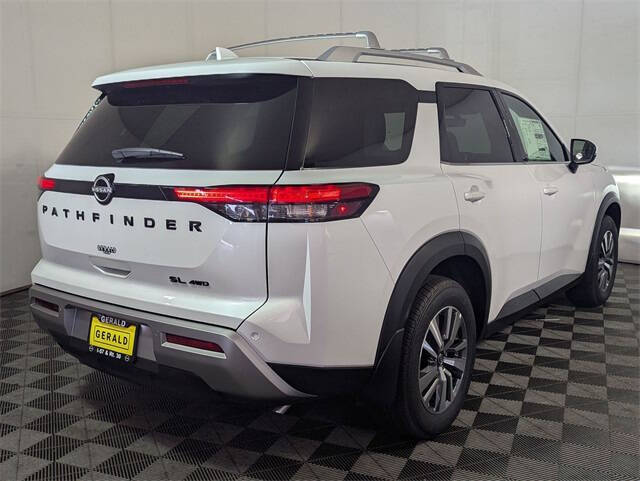 2025 Nissan Pathfinder SL