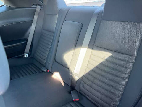 2012 Dodge Challenger SXT