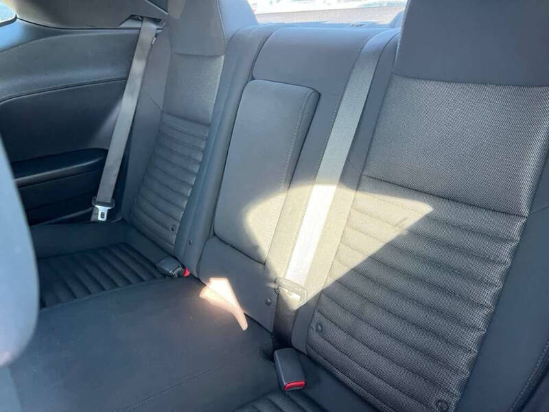 2012 Dodge Challenger SXT