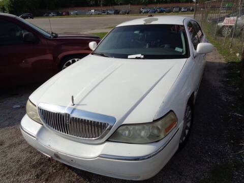 2007 Lincoln Town Car for sale at SCOTT HARRISON MOTOR CO in Houston TX