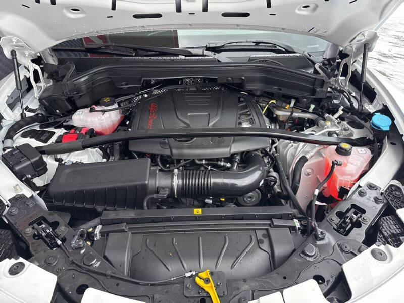 2025 Alfa Romeo Stelvio