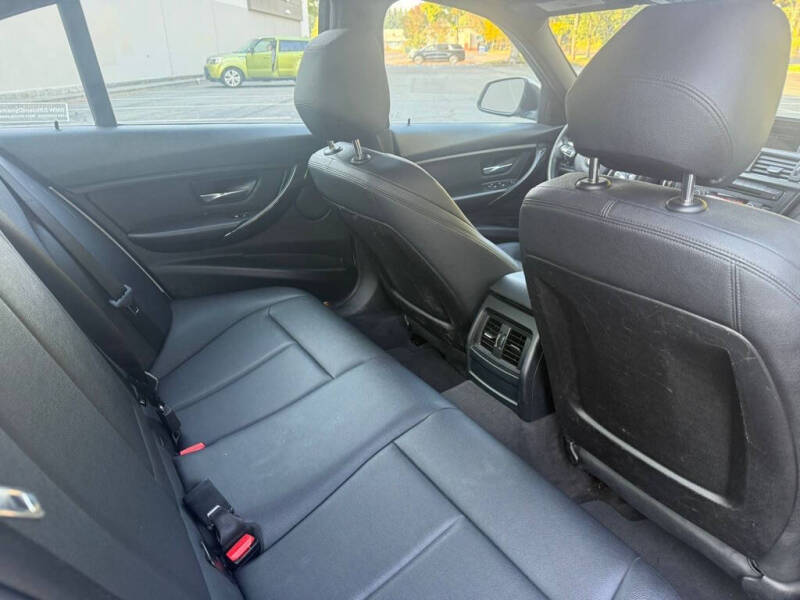 2015 BMW 3 Series 320i xDrive