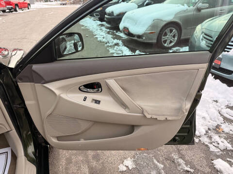 2010 Toyota Camry LE