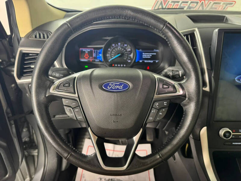 2023 Ford Edge