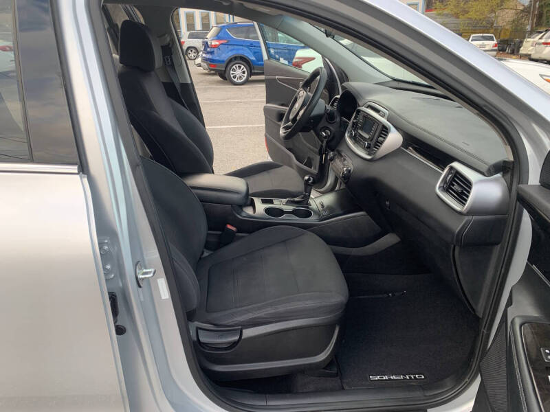 2017 Kia Sorento LX V6