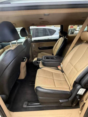 2015 Kia Sedona