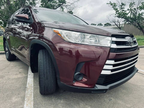 2017 Toyota Highlander for sale at powerful cars auto group llc in Houston TX