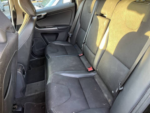 2016 Volvo XC60 T5 Drive-E