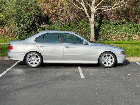 2002 BMW 5 Series 525i