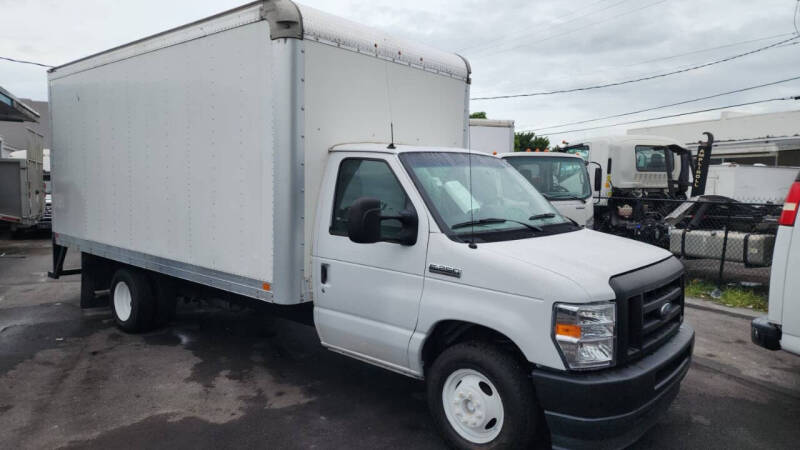 2022 Ford E-Series E-350 SD