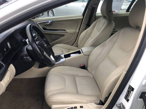 2015 Volvo S60 T5 Drive-E Premier Plus