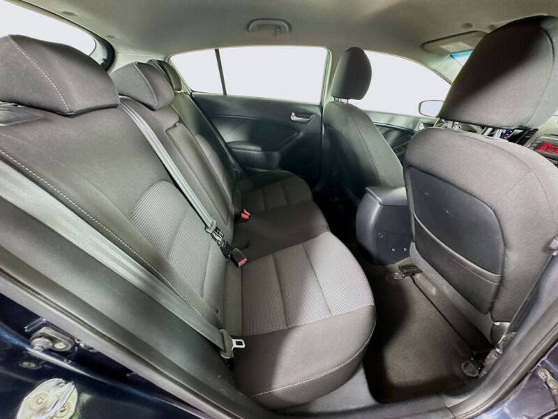 2017 Kia Forte5 LX